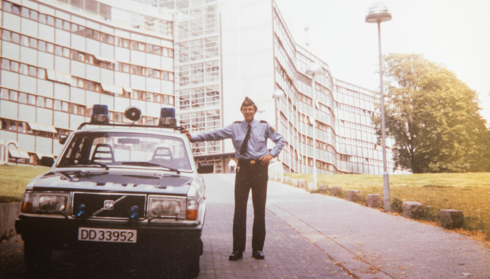 Lars Henrik Bøhler som ung politibetjent og nyuteksaminert fra Poliskolen i 1980.